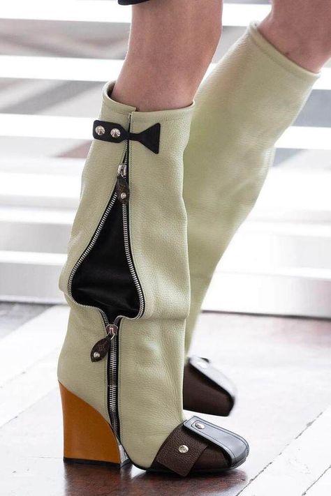 Extravagant Shoes, Pointed Boots, Studded Ankle Boots, Moda Paris, Chanel Flap Bag, French Fashion Designers, Shoe Inspo, Shoe Design, French Fashion