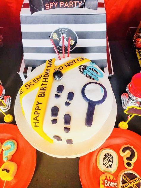 Spy Cakes Birthday, Mystery Cake Birthday, Spy Cakes For Kids, Spy Birthday Cake, Detective Birthday Cake, Detective Cake, Spy Kids Party, Spy Cake, Geheimagenten Party