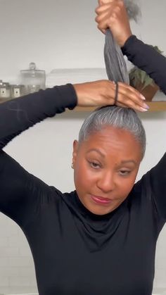 Top Knot Bun African American, Top Bun Natural Hair, How To Do A Top Knot Bun, Updo Bun For Black Women, Top Knot Bun Black Women, Top Knot Bun With Bangs, Top Knot Bun How To, Top Knot Updo, Styling Afro Hair