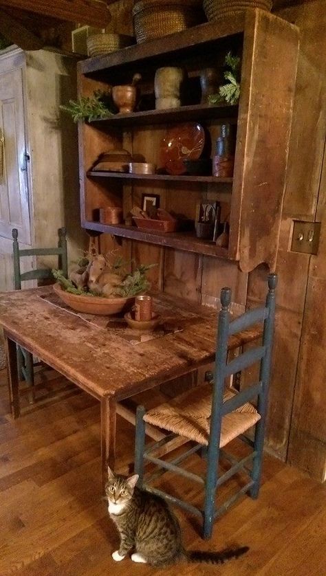 Early Country Antiques Primitive Cabinet, Dish Cabinet, Prim Kitchen, Primitive Interiors, Primitive Kitchens, Primitive Dining Rooms, Primitive Living, Primative Decor, Primitive Homes