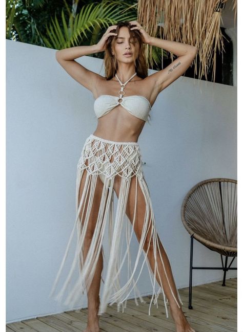 Festival Outfit Inspo, Macrame Clothes, Macrame Dress, Diy Skirt, Macrame Plant Hangers, Beach Skirt, Macrame Decor, Macrame Design, Art Dress