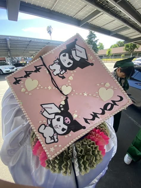 Pink Mums, Graduation Cap Decoration Diy, High School Graduation Cap, College Graduation Cap Decoration, Grad Hat, Grad Cap Designs, Senior Overalls, Diy Graduation Cap, Homecoming Mums Diy