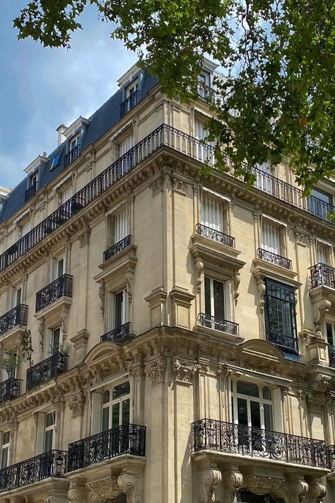 Apartment Aesthetic Paris, Apartments In Paris Aesthetic, Italy Apartment Exterior, Paris Apartment Building, Apartment In Paris Aesthetic, France Apartment Aesthetic, Paris Apartments Exterior, Apartment Aesthetic Exterior, Paris Buildings Aesthetic