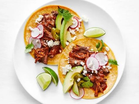 Barbacoa Tacos, Tinga Tacos, Barbacoa Recipe, Barbacoa Beef, Protein Nutrition, Beef Chuck Roast, Shredded Beef, Beef Chuck, Chipotle Pepper