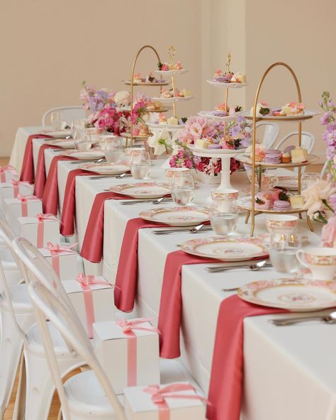 You, me, high tea? 💍🫖 📸 by us Tea Party Photo Backdrop, Photographer Backdrop, Tea Party Table, Tea Party Setting, Party Photo Backdrop, Girls Tea Party, Pink Tea, Table Set Up, Event Planning Design