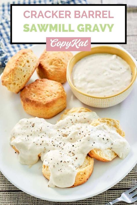 Biscuits And Chicken, Country Gravy Recipe, Sawmill Gravy, White Gravy Recipe, Cracker Barrel Copycat Recipes, Homemade Gravy Recipe, Cracker Barrel Recipes, Bacon Gravy, Easy Gravy Recipe