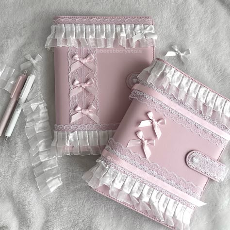 Sampul Binder, Binder Decoration, Binder Deco, Instagram Journal, Coquette Winter, Pink Journal, Scrapbook Cover, Bows Pink, Cute School Stationary