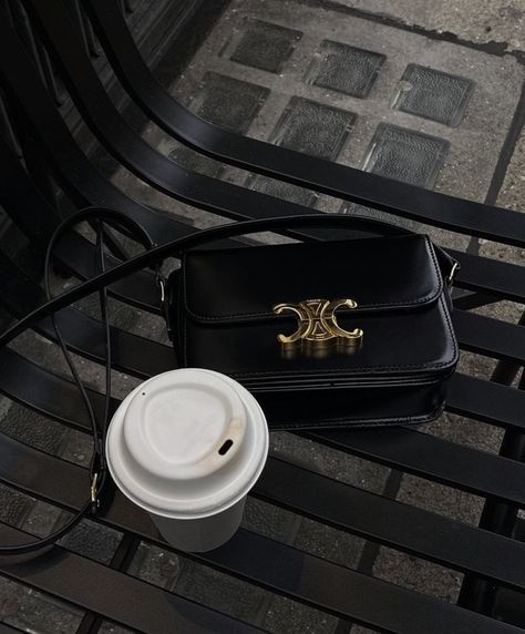 Tas Celine, Triomphe Bag, Black And Gold Aesthetic, Versace Bag, Bag Obsession, Luxury Crossbody, Buying Process, Gold Bag, Luxury Aesthetic