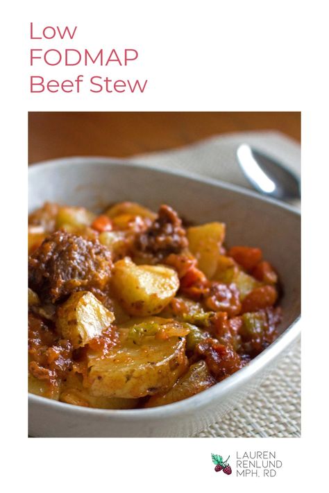 This hearty and nourishing Low FODMAP Beef Stew is a great way to eat a variety of vegetables in one meal. Perfect for cooler weather! Gluten-free and great for IBS Low Fodmap Beef Stew, Mop Recipes, Fodmap Soups, Lowfod Map, Fodmap Slow Cooker, Fodmap Meals, Fod Map, Gut Recipes, Gluten Recipes