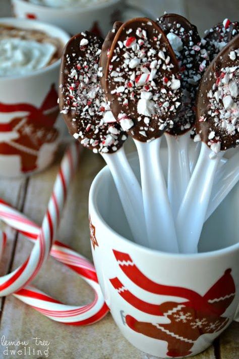 Team Dean, Kids Treats, Xmas Baking, Simple Holiday Gifts, Hot Chocolate Spoons, Chocolate Spoons, Cozy Drinks, Peppermint Hot Chocolate, Coffee Bars