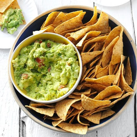 Things You Never Thought to Make with a KitchenAid | Reader's Digest School Cafe, Mixer Recipes, How To Make Guacamole, Avocado Dip, Homemade Guacamole, Guacamole Recipe, Greens Recipe, Taste Of Home, Dip Recipes