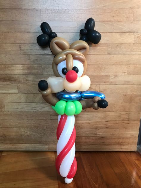 Reindeer Balloon, Balloon Face, Balloon Christmas, Christmas Balloon Decorations, Twisting Balloons, Balloon Twisting, Balloon Sculptures, Christmas Balloons, Balloon Animals