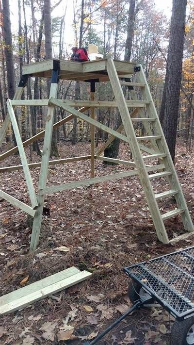 Elevated Deer Blind Plans, Tree Blinds Deer Stands, Box Blind Deer Stands Diy, Hunting Blind Ideas, Diy Hunting Blinds, Deer Feeder Ideas, Elevated Deer Blind, Tower Deer Stands, Homemade Deer Blinds