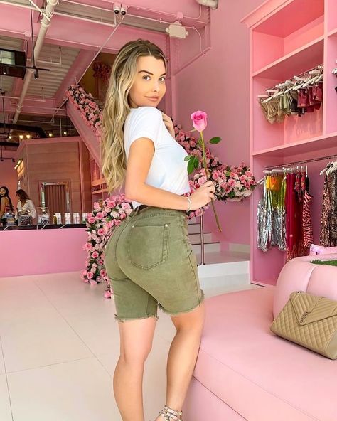 Emily Sears Emily Sears, This Morning, High Waisted Skirt, Massage, Facial, Thank You, Festival, On Instagram, Instagram