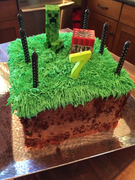 Minecraft Ice Cream Cake, Minecraft Ice Cream, My Sons Birthday, Minecraft Birthday Cake, Ice Cream Birthday Cake, Cake Kids, Trains Birthday Party, Minecraft Cake, Ice Cream Birthday