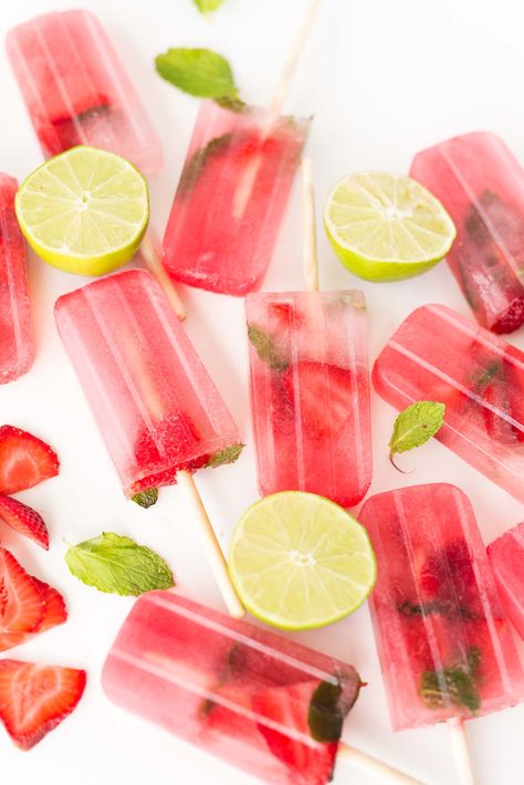 Every year around this time, I start to get a little antsy for popsicle season. Aside from how easy (and delicious) they are, I honestly don’t know why I love making them so much. But I do! I really do. And being as though it’s officially May AND I just got back from a trip that … Home Made Popsicles Healthy, Gourmet Popsicles, Peach Popsicles, Diy Popsicles, Boozy Popsicles, Strawberry Popsicles, Chocolate Popsicles, Spring Ball, Healthy Popsicles