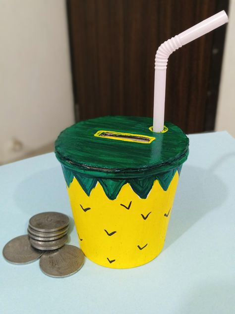 🤑Piggy bank with paper cup ||Piggy bank easy #piggybank#papercupcraft#bestoutofwaste#diypiggybank Piggy Bank Craft For Kids, Piggy Bank Craft Preschool, Bottle Piggy Bank Diy, Cardboard Piggy Bank Diy, Diy Piggy Bank For Kids, Diy Piggie Bank, Waste Material Project, Water Bottle Piggy Bank, Piggy Bank Craft