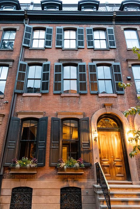 No. 2015 Delancey Street, Rittenhouse Square, Philadelphia, Pennsylvania, United States Ny Brownstones, Philadelphia Townhouse, Philadelphia Brownstone, Philadelphia Aesthetic, Philadelphia Homes, Philly Apartment, Philadelphia Food, Philadelphia Apartment, Philadelphia Street