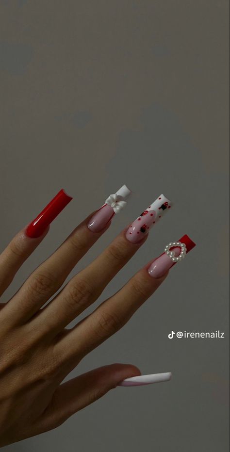 Sweet 16 Strawberries, Medium Valentines Day Nails, Red Birthday Nail Designs, Strawberry Shortcake Nails Designs, Strawberry Red Nails, Strawberry Shortcake Nails Acrylic, Valentines Day Nails Medium, Red Vday Nails, Y2k Valentines Nails