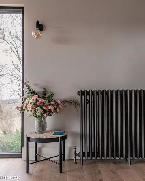 Column Radiator Living Room, Black Column Radiator, Cast Iron Radiators Living Room, Dark Radiators, Living Room Radiator Ideas, Classic Radiators, Radiator Styles, Hallway Radiator, Kitchen Snug