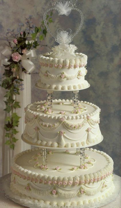 Wedding Cake With Pillars And Flowers, Tiered Wedding Cake With Fountain, Unique Wedding Cake Designs, Marie Antoinette Wedding Theme, Wedding Cake Vintage Elegant, Heart Shape Wedding Cakes, Wedding Cake 3 Tier Elegant, Wedding Cake Ideas 2 Tier, Separate Tier Wedding Cake