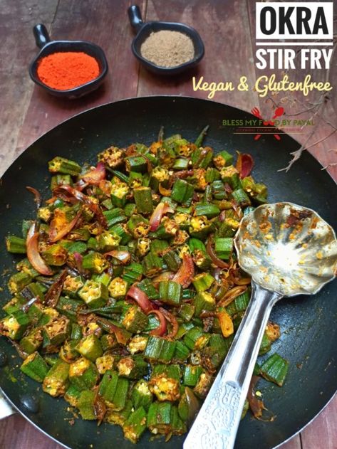 Indian Okra Recipes, Okra Bhindi, Stir Fry Okra, Bhindi Masala Recipe, Bhindi Masala, Okra Fries, Vegetarian Platter, Fried Okra, Okra Recipes