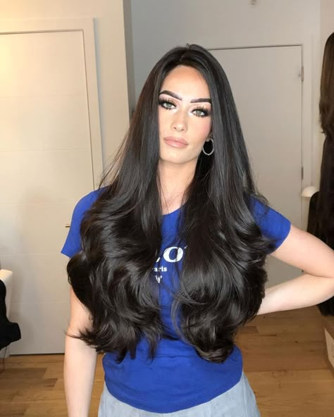 Beka Wigs, 2024 Hair Trends For Women, 2024 Hair Trends, Black Hair Video, Black Wavy Hair, Long Shiny Hair, Long Hair Wigs, Long Hair Pictures, Lustrous Hair