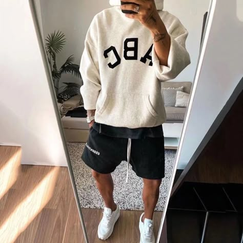 Outfits For Teenage Guys, Off White Hoodie, Mens Summer Outfits, Mens Casual Outfits Summer, Stylish Men Casual, Dope Outfits For Guys, Street Style Outfits Men, Mens Casual Dress Outfits, Best Mens Fashion