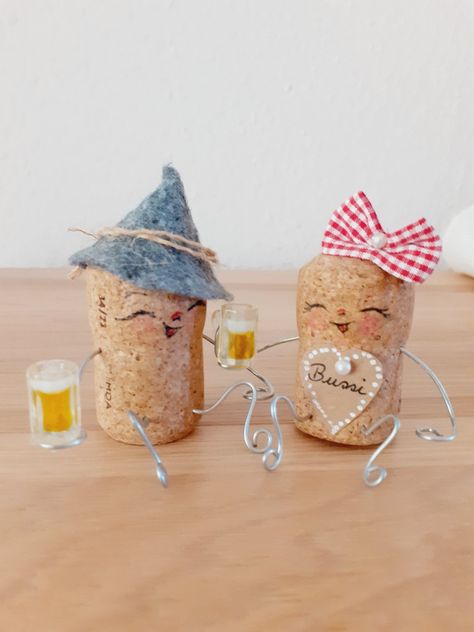 Oktoberfest Decorations, Wedding Dirndl, Champagne Corks, Wine Cork, Hat Making, Enjoy Life, Home Accents, Cake Toppers, Cork