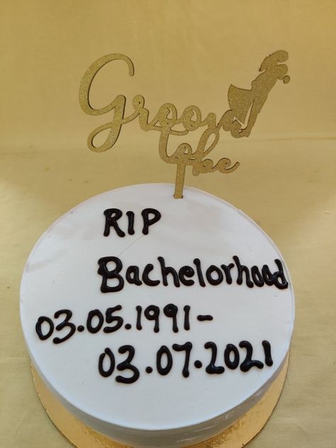 Bachelorette Party Ideas For Groom, Last Bachelor Birthday Cake, Rip Bachelorhood, Bachelor Cake Ideas, Groom To Be Decoration Ideas, Bachelor Party Cakes For Men, Bachelorette Cake For Bride Funny, Bachelorette Cake For Groom, Groom To Be Party Decorations