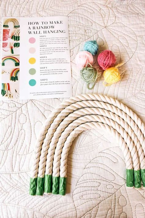 Rope Rainbow Diy, Macrame Rainbow Diy, Rope Rainbow, Yarn Rainbow, Woven Macrame, Boho Rainbow Wall, Make A Rainbow, Rainbow Diy, Fiber Wall Art