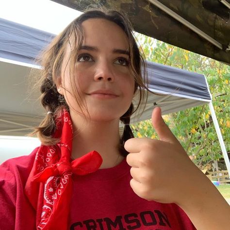 Bailee Madison, No Context, Poor Children, Hallmark Movies, Hallmark Channel, Look Alike, Pretty Little Liars, Inspirational Women, Face Claims