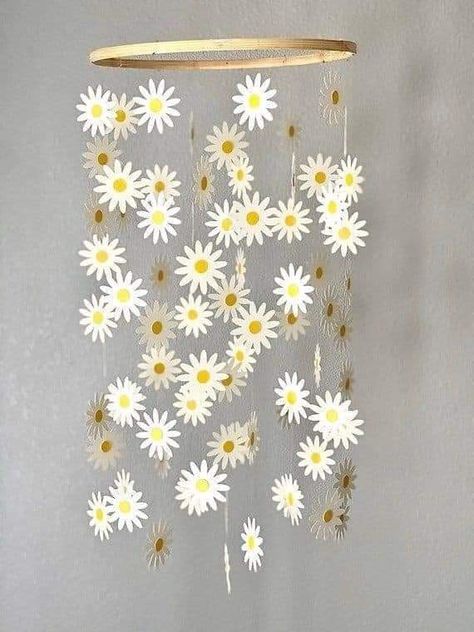 Daisy Mobile, Nursery Gifts, Room Flowers, Paper Daisy, Flower Mobile, Best Baby Gifts, Boho Nursery Decor, Kids Decor, Daisy Flower