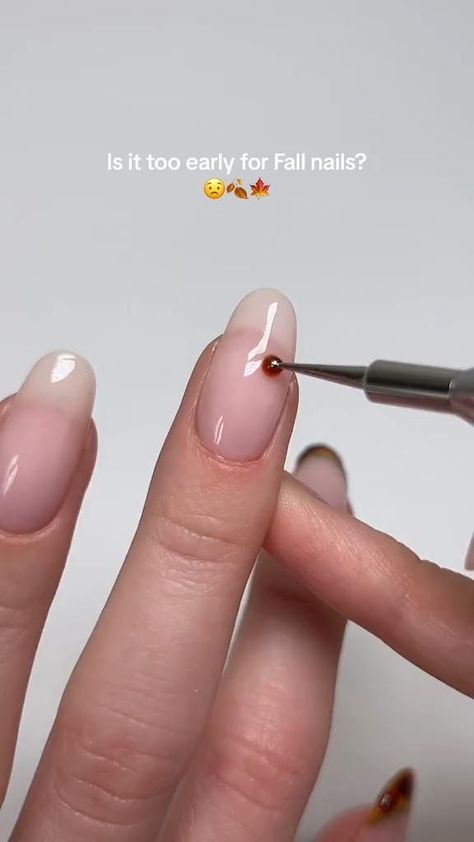 Nails 2024 Clean Nails Aesthetic, Creamy White Nails, Nails Pale Pink, Back To School 2023, 2023 Vacation, September Fall, Pale Pink Nails, 2023 Nail, September Nails