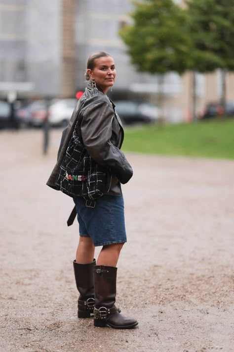 The Coolest Moto Boots to Wear this Fall | Who What Wear Ankle Moto Boots Outfit, Tall Biker Boots Outfit, How To Wear Biker Boots, How To Style Biker Boots, How To Style Moto Boots, Moto Boots Outfit 2023, Brown Moto Boots Outfit, Moto Boot Outfit, Brown Biker Boots