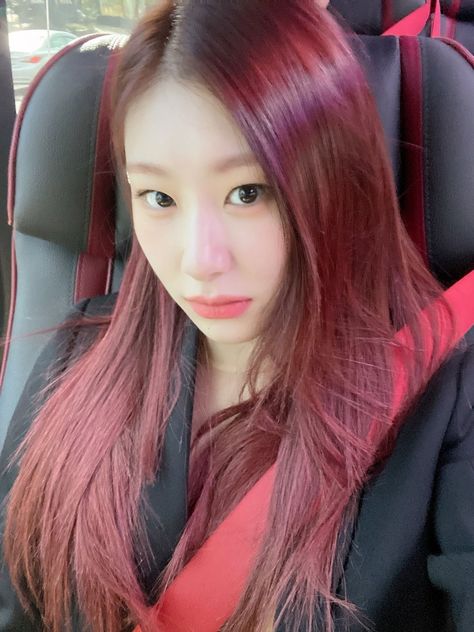 Chaeryeong Red Hair, Chaeryeong Itzy, Hair Icon, South Korean Girls, Hair Inspo, K Pop, Red Hair, Kpop Girls, Girl Group