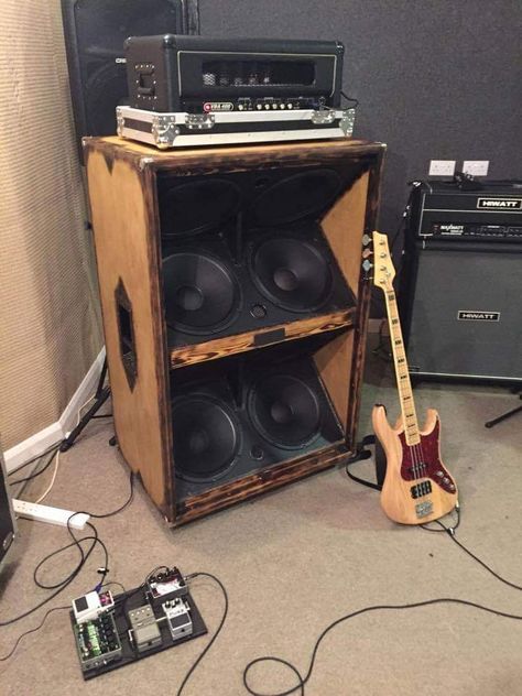 Guitar Amp Stand, Relic Guitar, Diy Guitar Amp, Guitar Rack, Audio Studio, Guitar Room, Guitar Rig, Music Studio Room, Guitar Obsession