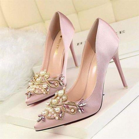 Girly Closet, Converse Wedding Shoes, Wedding Shoes Sandals, Satin Wedding Shoes, Hak Tinggi, Beautiful Wedding Shoes, Pearl Party, Wedding Shoes Comfortable, Rhinestone High Heels