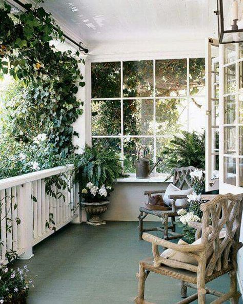 💚🌼💚 Cottage Front Porch, Terrace Roof, Veranda Design, Porch Design Ideas, Front Porch Makeover, Front Verandah, Cottage Porch, Front Porch Design, Porch Makeover