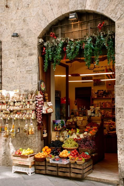 Missing this Italy Vibes, Fruit Stands, Italy Aesthetic, Shop Fronts, Outdoor Market, Italian Summer, Fruit And Veg, Environment Concept Art, City Aesthetic