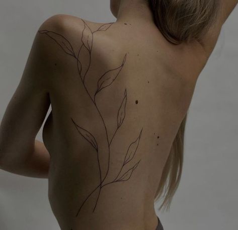 Botanisches Tattoo, The Best Tattoos, Torso Tattoos, Some Drawings, Self Love Tattoo, Boho Tattoos, Petite Tattoos, Vine Tattoos, Best Tattoos