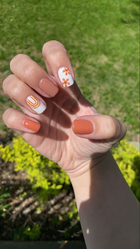 Preschool Teacher Nail Ideas, You Are My Sunshine Nails, Rainbow Boho Nails, Teacher Nail Art Designs, Beginning Of School Nails, Preschool Teacher Nails Designs, Kindergarten Teacher Nails, Short Teacher Nails, Fall Teacher Nails