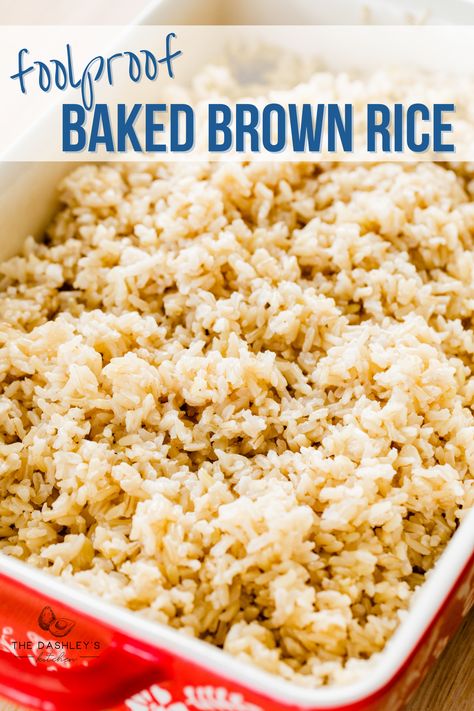 Foolproof baked brown rice makes meal time so much easier! Get dinner on the table quickly when you put your rice in the oven to bake alongside the main entrée. When baked, every grain of rice is perfectly chewy and fluffy, making this the best side dish for any family favorite meal. #dinner #brownrice #bakedrice #rice #ovenrice #ovenbakedrice #ovenbakedrecipes #ricedish #sidedish #ovenbakedbrownrice #healthydinner #dinnerrecipes #veganrecipes #wholegrain #thedashleys #thedashleyskitchen Daniels Fast, Baked Brown Rice, Brown Rice Cooking, Rice In The Oven, Long Grain Brown Rice, Baked Rice, Brown Rice Recipes, Night Food, Daniel Fast