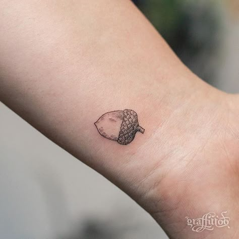 Charlie Tattoo, Acorn Tattoo, Peter Pan Tattoo, Mother Nature Tattoos, Tattoos Inspo, Irish Tattoos, Harry Potter Tattoos, Tattoos For Daughters, Art Tattoos