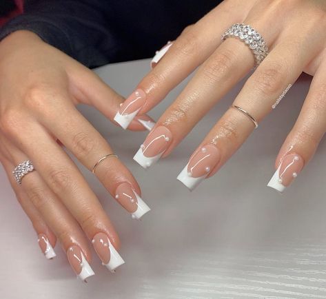 Fall Coffin Nails, French Tip Acrylic Nails, Eternity Rings, Pearl Nails, Long Square Acrylic Nails, Rings Silver, Neutral Nails, Square Acrylic Nails, Classy Nails