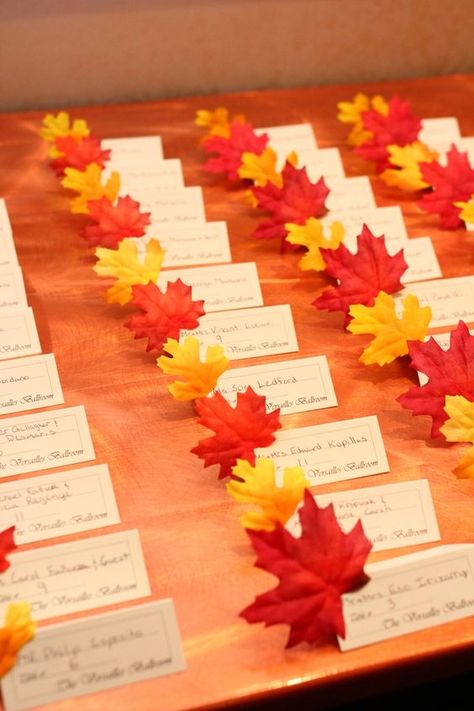 Diy Fall Wedding Decorations, Fall Leaf Wedding, Fall Wedding Tables, Fall Wedding Diy, Wedding Themes Fall, Themed Wedding Invitations, Fall Wedding Decorations, Wedding Leaves, Nj Wedding