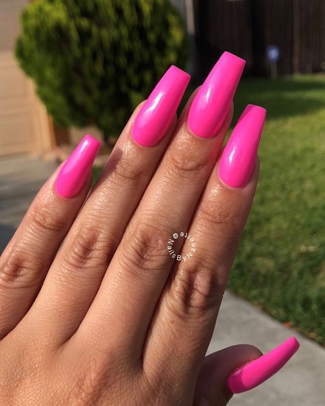 Hot pink long coffin nails, summer nails Hot Pink Coffin Nails, Pink Coffin Nails, Neon Nail Art Designs, Nails Images, Long Coffin Nails, Glitter Pin, Cute Nail Colors, Pink Coffin, Pink Chrome Nails