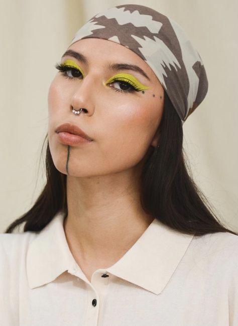 Native American Eyes, Native American Makeup, Quannah Chasinghorse, Oglala Lakota, Cool Makeup Looks, Eyes Brown, Face Tattoos, Models Makeup, Arizona Usa