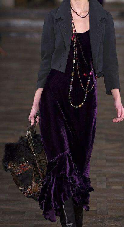 Oh how I love purple Ralph Lauren Fall, Woman's Fashion, Dita Von Teese, Goth Outfits, Looks Style, Mode Inspiration, Audrey Hepburn, Looks Vintage, Purple Dress