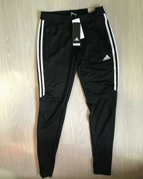 Pans Adidas, Adidas Outfit Men, Man Dress Design, Mens Running Pants, Easy Diy Clothes, Gents Kurta Design, Messi Photos, Gents Kurta, Track Pants Mens